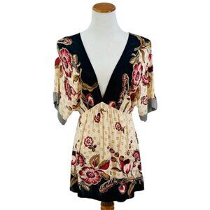 Lux Floral Boho Style Plunging Neckline Kimono Top